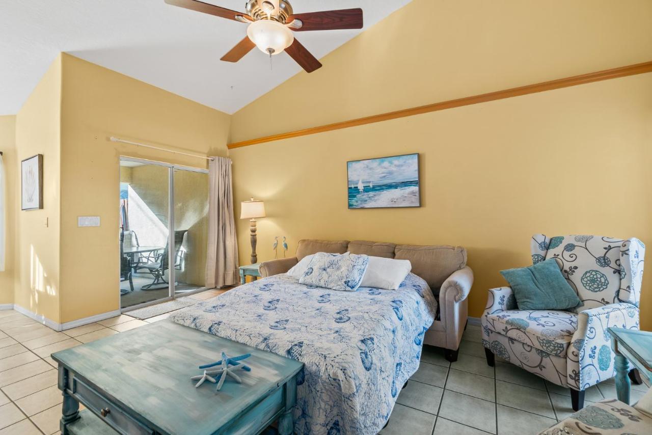 Heart Of The Waves - 3Br & 2Ba Beach Retreat - New Hot Tub - Outside Patio With Grill & Seating, Steps To Fun! Melbourne Exteriör bild